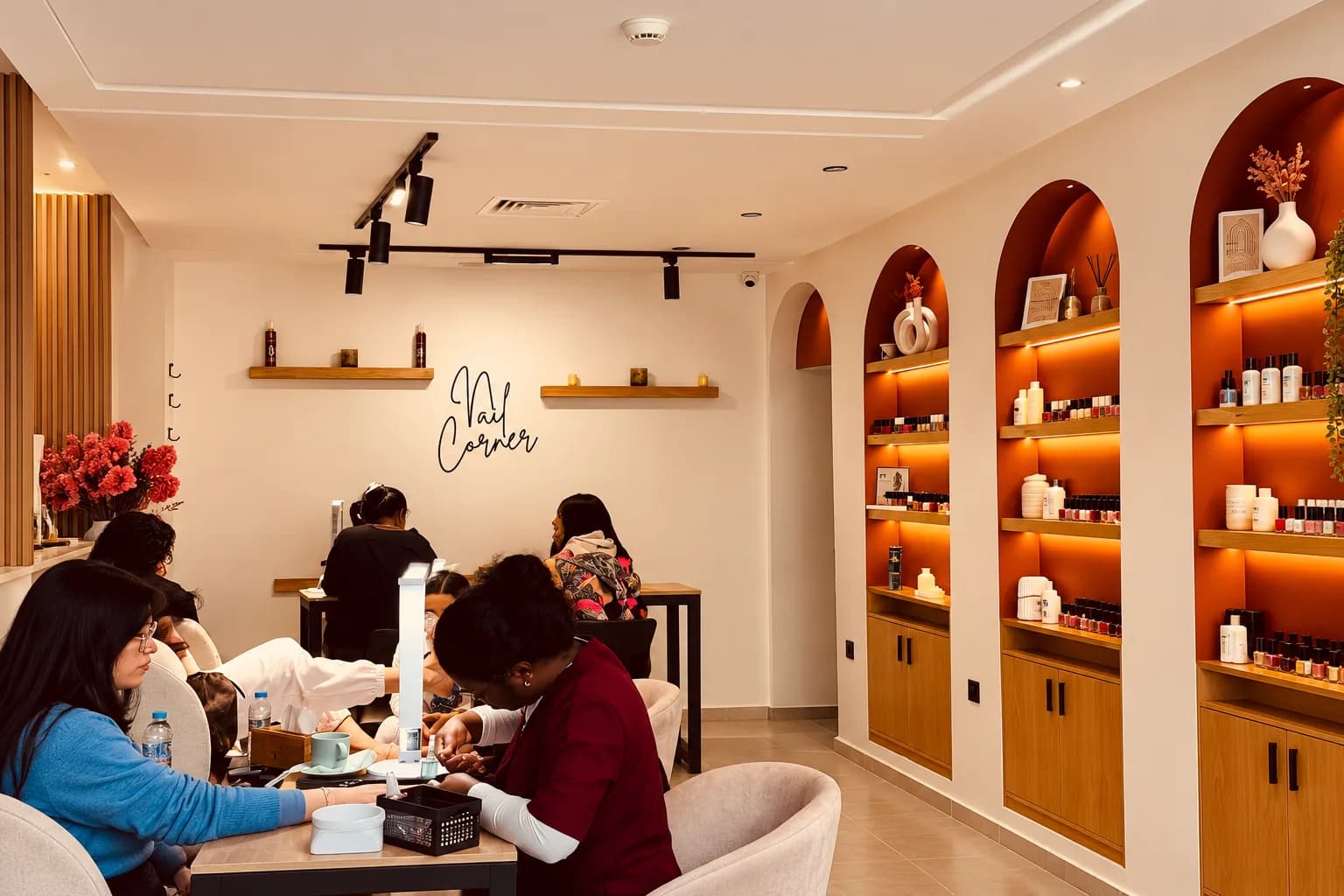صورة غلاف الصالون The 21 Corner a Dar Bouazza